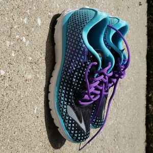 Women's size 7 Brooks Pureflow 5